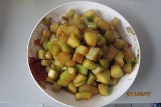 酱香角瓜怎么吃,家常美味新尝试，解锁独特口感新境界