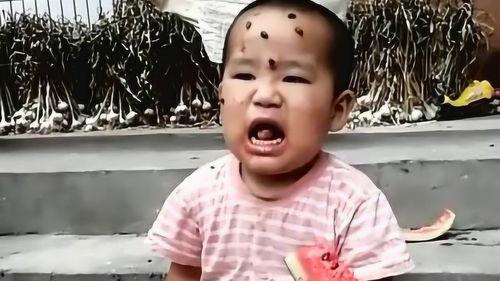 吃瓜的熊孩子,揭秘校园里的欢乐时光